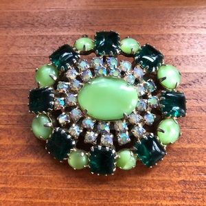 Gorgeous vintage glass & rhinestone brooch